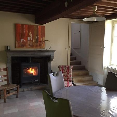 L' Huis-Au-Tilleul Quarre-les-Tombes Luaran gambar