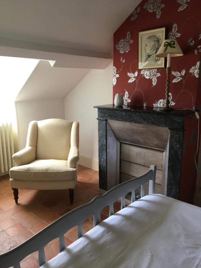 L' Huis-Au-Tilleul Quarre-les-Tombes Luaran gambar